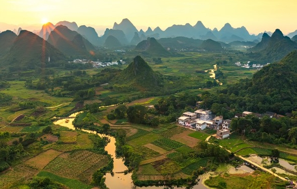 瑜伽是一场身心灵之旅