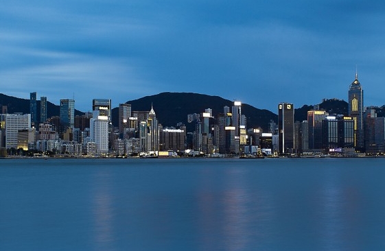 穿越地表秘境：探访世界最深的洼地，揭开自然鬼斧神工之谜