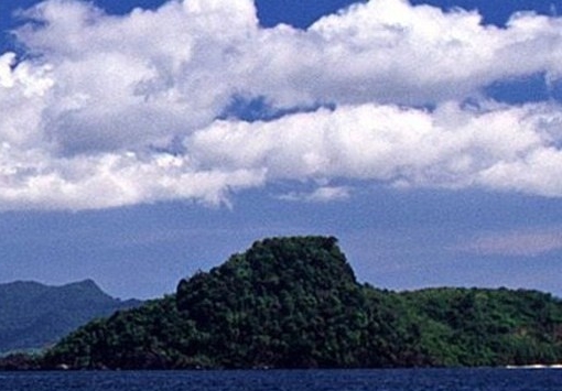 揭秘地球之谜：揭开世界上最深的湖泊与最深的海沟的神秘面纱