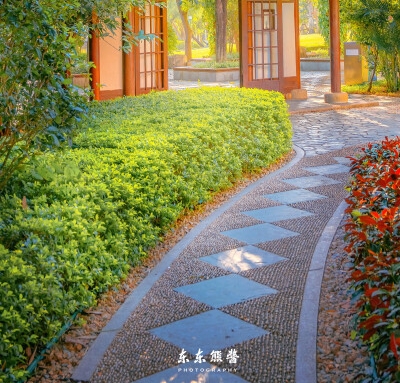 亚信科技有限公司与南京亚信科技有限公司：携手打造创新科技产业新高峰