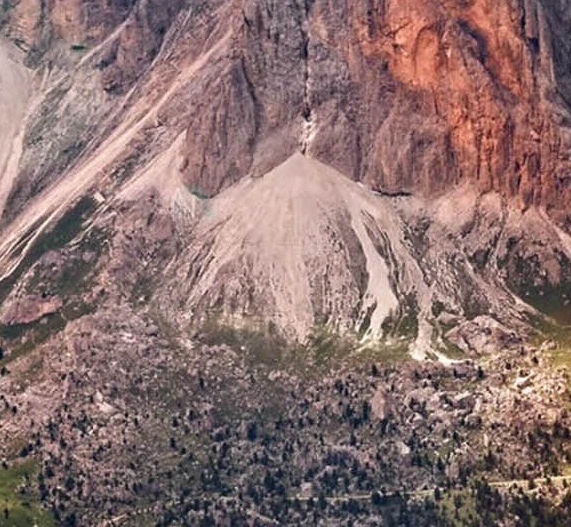 泰安科技大学属于青岛科技大学吗