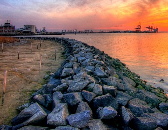 重庆科技大学是211吗