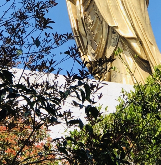 成年的人的世界里没有容易二字说说