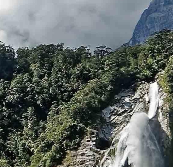 广州酷漫居动漫科技:广州酷漫居动漫科技有限公司招聘杨涛