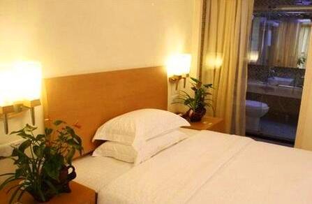 二上海黄浦江游轮价格