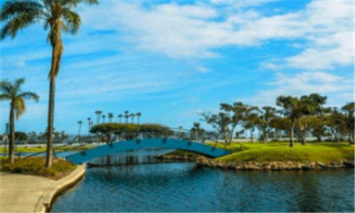 二国内最适合旅游的地方