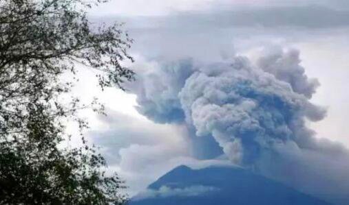 三因为山就在那里 英文原句