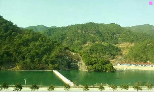 三两色风景毕业的大学