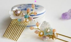 动漫女孩被绑-动漫女头像吐舌头闭眼流口水